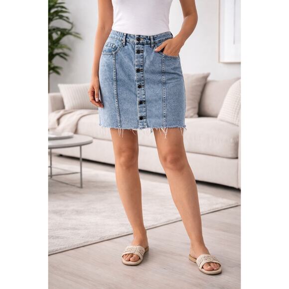 H&M Dresses & Skirts - H&M Divided Light Wash Denim Button Front Mini Skirt Frayed Hem US 8